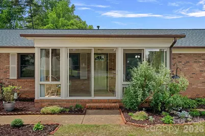6131 Kinghurst Drive, Charlotte, NC 28216 - Photo 1