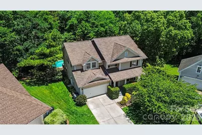5604 Edgeweir Court, Charlotte, NC 28269 - Photo 1