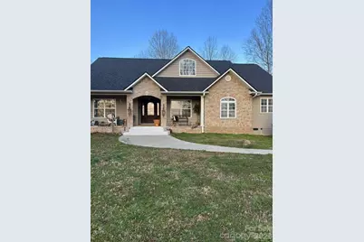 370 Sunset Road, Landrum, SC 29356 - Photo 1