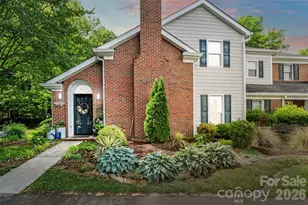 9486 Kings Falls Dr, Charlotte, NC 28210 - Photo 1