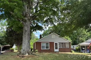 1717 Shelby Rd, Kings Mountain, NC 28086 - Photo 1