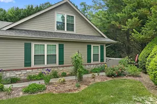 11 Outlook Cir, Swannanoa, NC 28778 - Photo 1