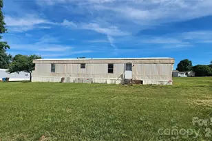 4534 Athens Dr, Newton, NC 28658 - Photo 1