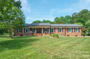 435 W Central Ave, Mount Holly, NC 28120 - Photo 1