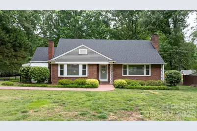 508 2nd Avenue NE, Conover, NC 28613 - Photo 1
