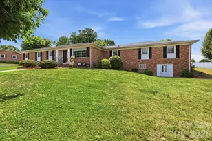 912 Briggs St NW, Valdese, NC 28690 - Photo 1