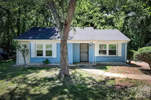 609 Fawnbrook Ln, Charlotte, NC 28217 - Photo 1