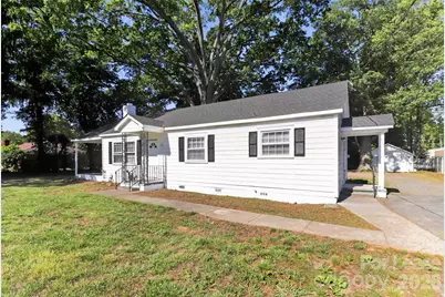 4812 E Wt Harris Boulevard, Charlotte, NC 28215 - Photo 1