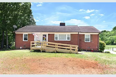 902 E Boyd Street, Maiden, NC 28650 - Photo 1