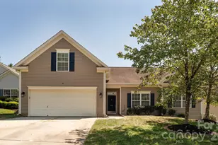 4315 Clymer Ct, Charlotte, NC 28269 - Photo 1