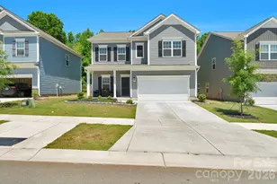 6028 Gala Ln, Charlotte, NC 28215 - Photo 1