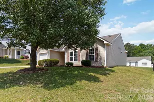 740 Aberdeen Glen Pl, Charlotte, NC 28214 - Photo 1