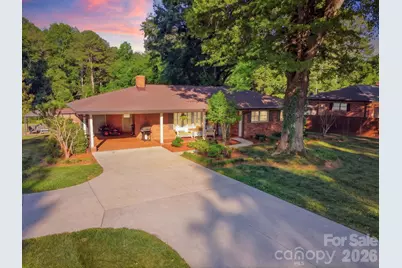 1556 Nottingham Drive, Newton, NC 28658 - Photo 1