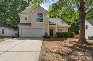 7923 Shiny Meadow Ln, Charlotte, NC 28215 - Photo 1