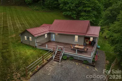 302 Battle Creek Drive, Green Mountain, NC 28740 - Photo 1