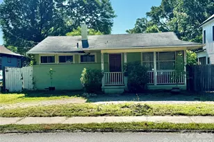 1704 Hawthorne Ln, Charlotte, NC 28205 - Photo 1