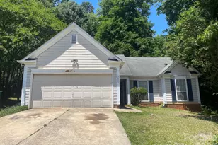 5800 Pennycross Ln, Charlotte, NC 28216 - Photo 1