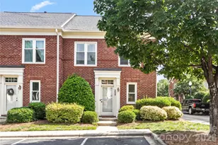 2538 Dilworth Heights Ln, Charlotte, NC 28209 - Photo 1