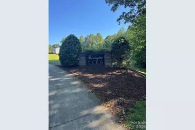 904 Barrington Drive NE, Lenoir, NC 28645 - Photo 1