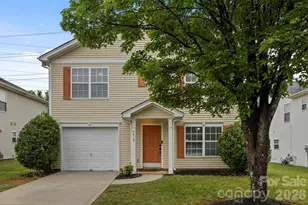 6618 Wicked Oak Ln, Charlotte, NC 28216 - Photo 1