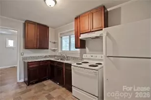 3031 Attaberry Dr, Charlotte, NC 28205 - Photo 1