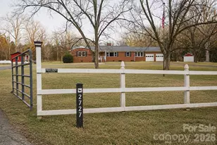 2727 N Moore Rd, Robbins, NC 27325 - Photo 1