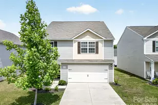 8128 Derby Woods Ln, Charlotte, NC 28214 - Photo 1