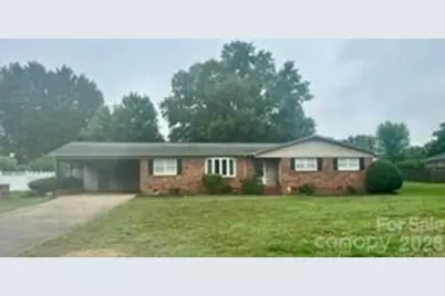 704 Maynard Street, Shelby, NC 28152 - Photo 1