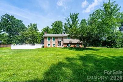 2651 31st Street Court NE, Hickory, NC 28601 - Photo 1
