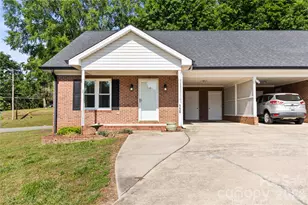 110 Balsam Dr, Lincolnton, NC 28092 - Photo 1