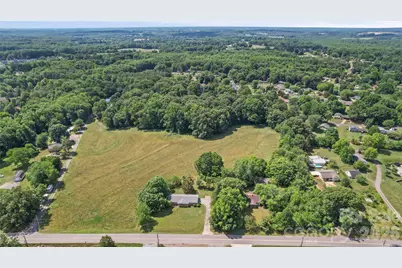 702 Mocksville Highway, Statesville, NC 28625 - Photo 1