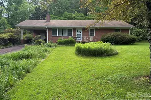 609 Valley Rd, Spruce Pine, NC 28777 - Photo 1