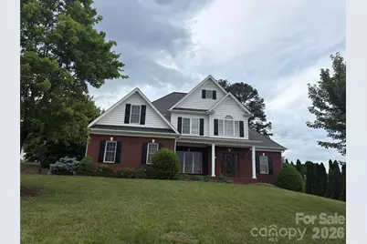 457 28th Avenue NE, Hickory, NC 28601 - Photo 1