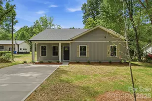 2021 Hart Rd, Charlotte, NC 28214 - Photo 1