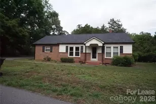 206 11th St N E, Hildebran, NC 28637 - Photo 1