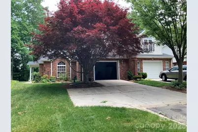 63 Lake Pointe Circle, Hendersonville, NC 28792 - Photo 1