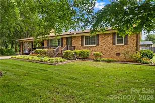 132 Polly Dr, Statesville, NC 28625 - Photo 1