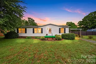 3617 Sulphur Springs Rd NE, Hickory, NC 28601 - Photo 1