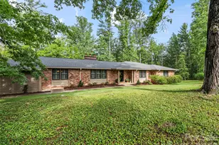 423 Vanderbilt Rd, Asheville, NC 28803 - Photo 1