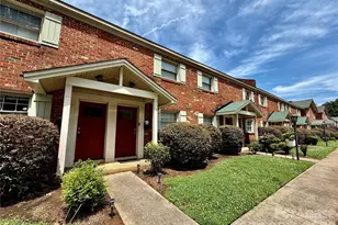 1207 Green Oaks Ln, Charlotte, NC 28205 - Photo 1
