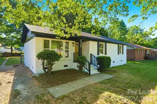 6126 Amberly Ln, Charlotte, NC 28213 - Photo 1