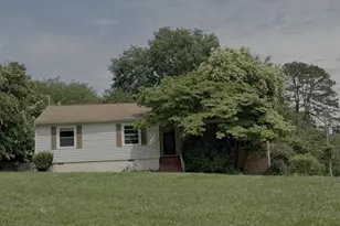 1500 Crystal Rd, Charlotte, NC 28205 - Photo 1