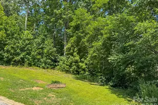 195 Carriage Crest Dr, Hendersonville, NC 28791 - Photo 1
