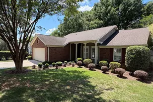 12207 Landing Green Dr, Charlotte, NC 28277 - Photo 1