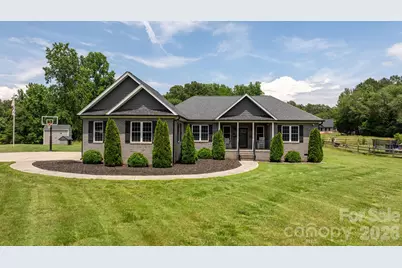1100 Rainbow Drive, Mount Holly, NC 28120 - Photo 1