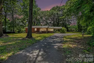 211 White St, Gastonia, NC 28052 - Photo 1