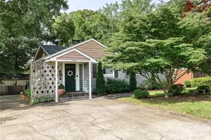 2508 Hilliard Dr, Charlotte, NC 28205 - Photo 1