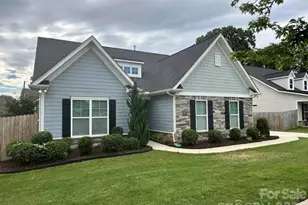 3826 Dewitt Ln, Charlotte, NC 28217 - Photo 1