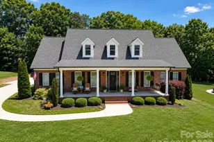 1550 Laudun Dr, Lincolnton, NC 28092 - Photo 1