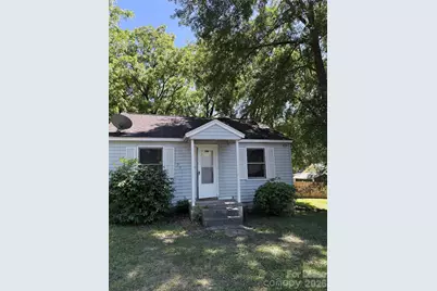 909 E Harrison Avenue, Gastonia, NC 28054 - Photo 1